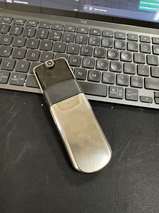 Nokia 8800 +desk stand incarcare