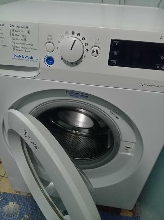 Стиральная машинка Indesit