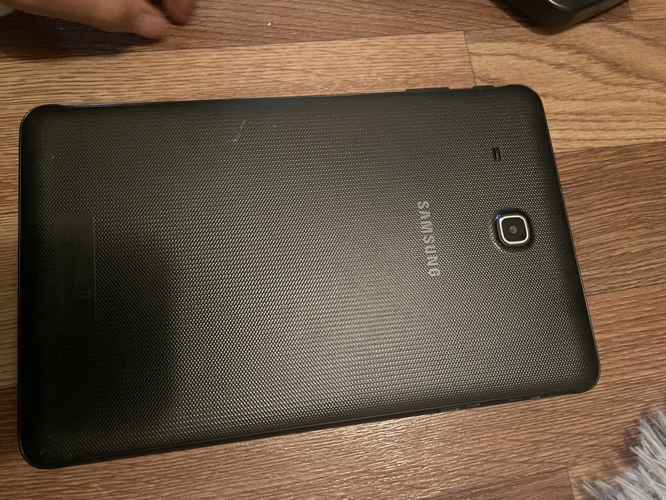 планшет два мопеда японец и китаец