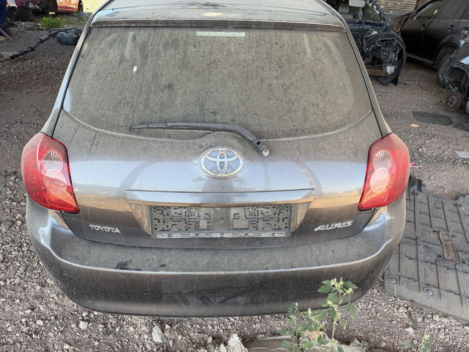 Заден капак Toyota Auris E15 2007-2012 със стъкло цвят 1G3