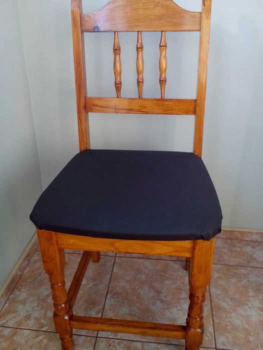 Чамов трапезен стол