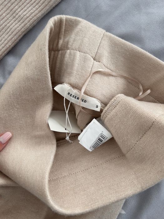 Fusta Reserved noua cu eticheta