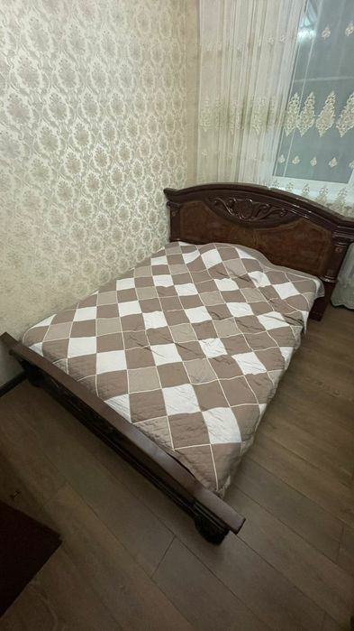 Срочно!! Продам кровать 1.80 на 2