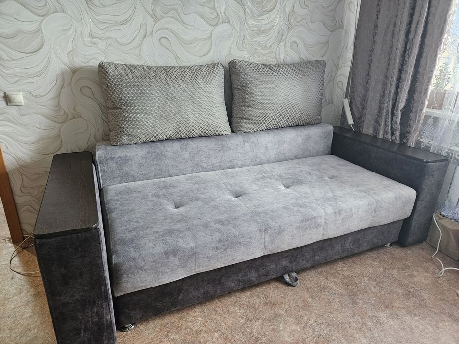 Продам диван в отличном состоянии