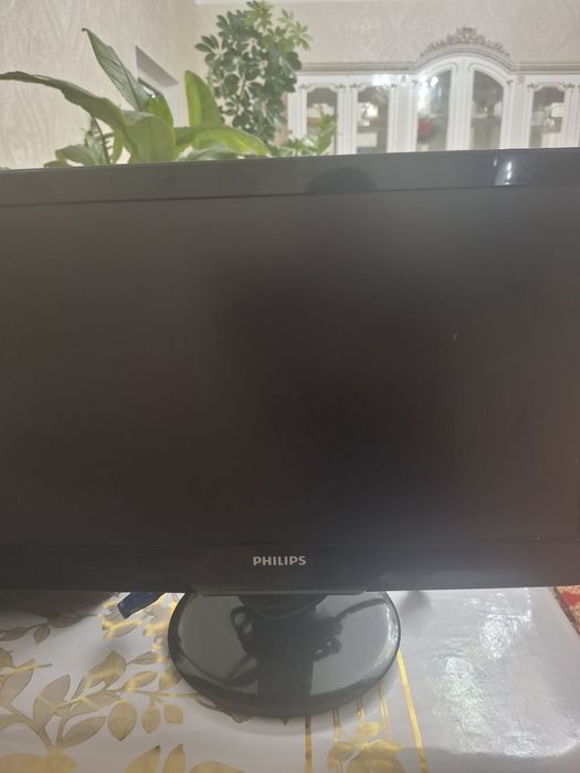 Монитор Phillips