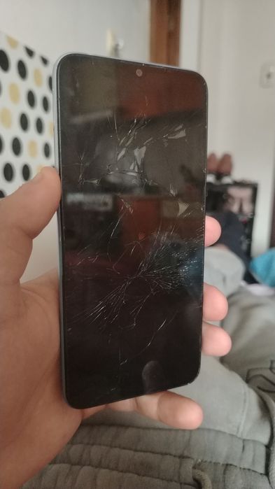 Vând telefon redmi