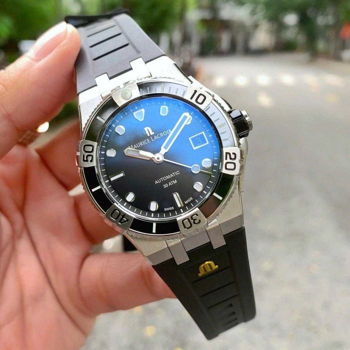Maurice Lacroix Aikon Venturer 38mm Black AI6057-SSL20-330-2