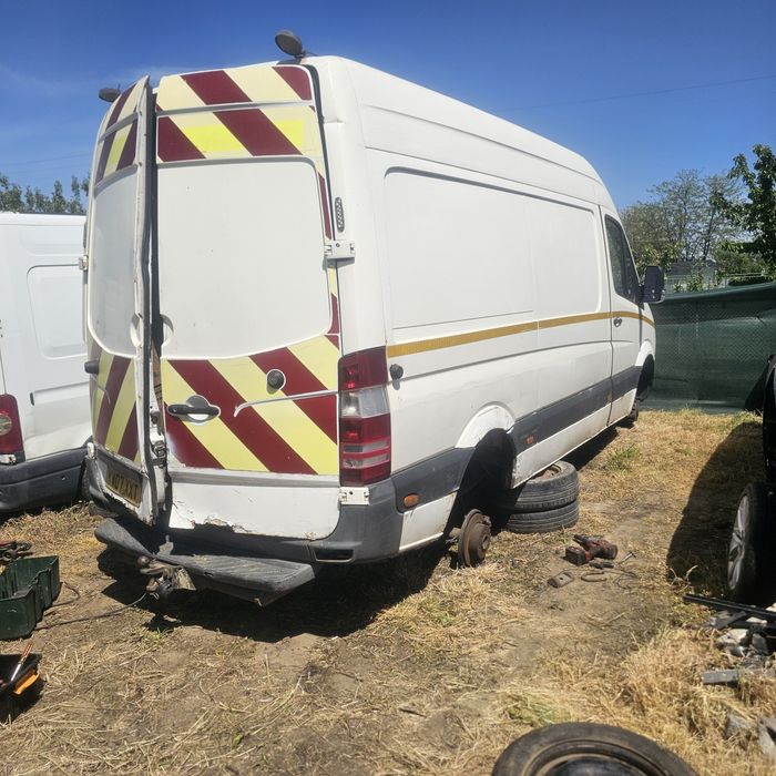 Mercedes sprinter.  Engin 646 на части само