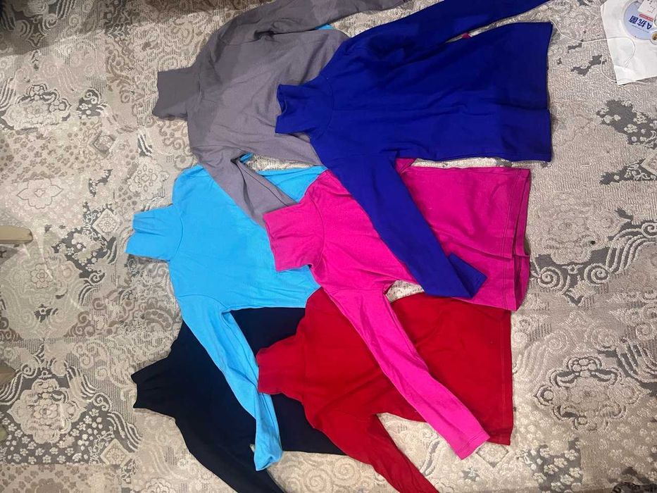 детские водолазки и фартуки для взрослых