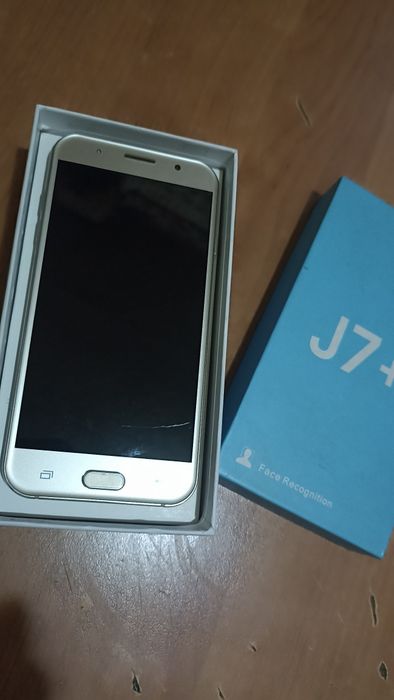 Продам     телефон.