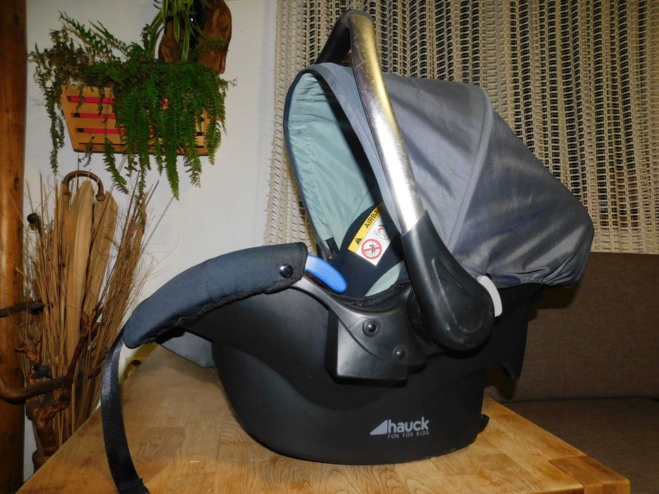 Scaun auto (scoica) Hauck Germany + bază Isofix