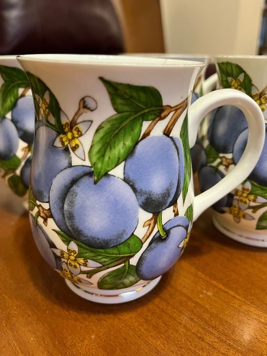Чаши красиви и изящни