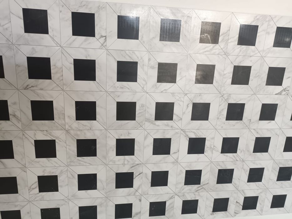 Продам кафель новый.