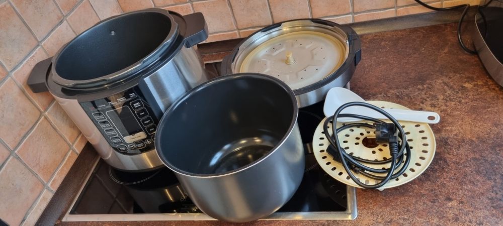 Мултикукър Philips HD2237/ All-in-one