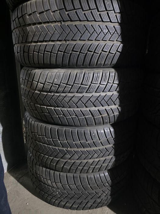 235/45/18 m+s Goodyear комплект, пара