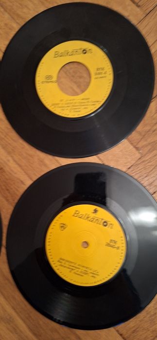 Книги най-различни жанрове