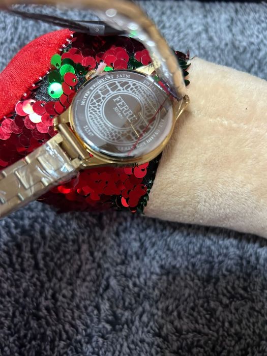 Ceas de dama, cu mecanism quartz si display analog