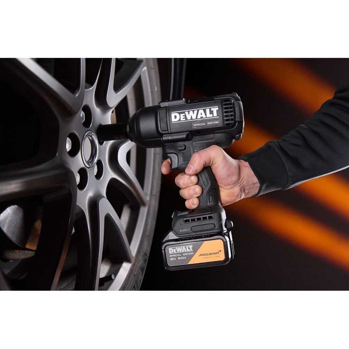 Акумулаторен ударен гайковерт DeWALT DCF99MP2T McLaren F1, 18V, 1898Nm, 1/2″