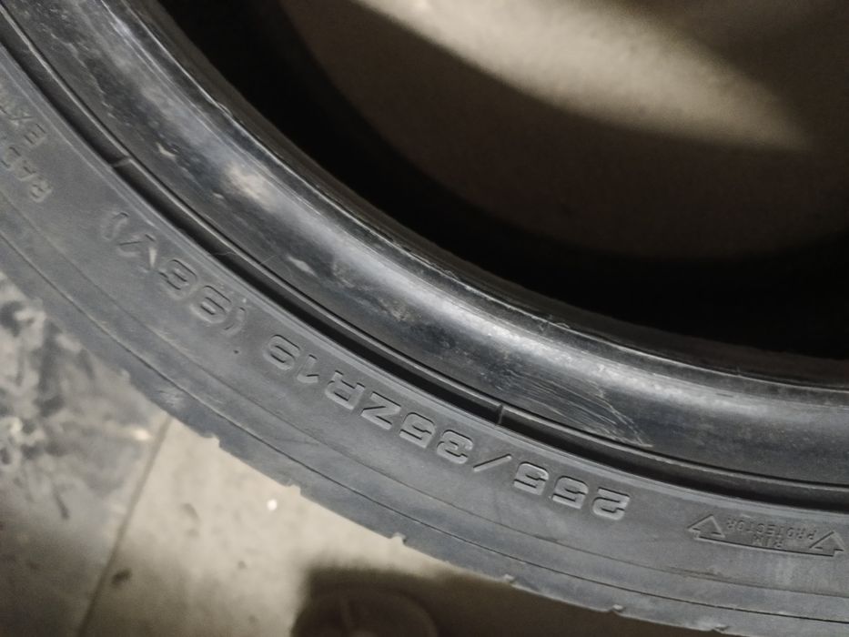 Шина летняя 255/35R19