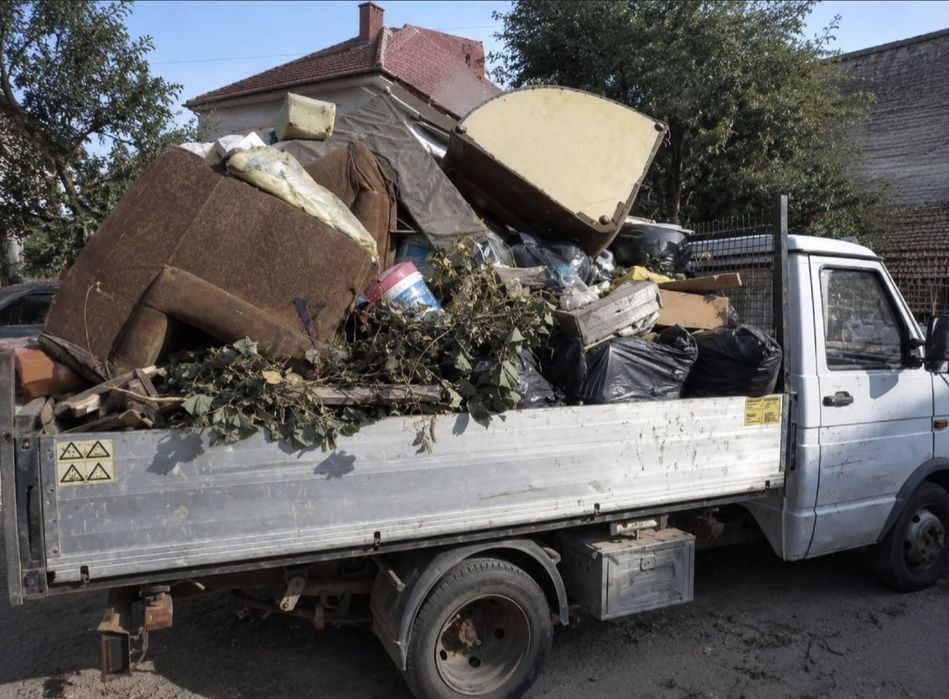 Debarasari apartamente mobila veche moloz deşeuri