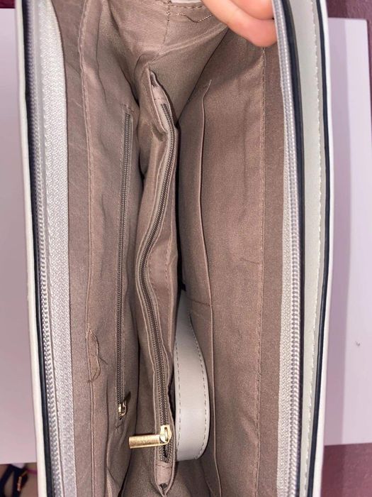 НОВА Дамска чанра в сив цвят