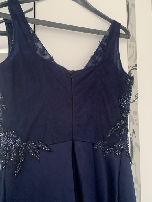 Официална рокля