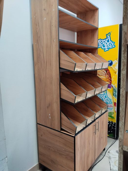 Продам стелажи для магазина