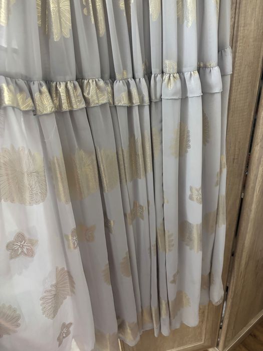 Платье в отличном состояние