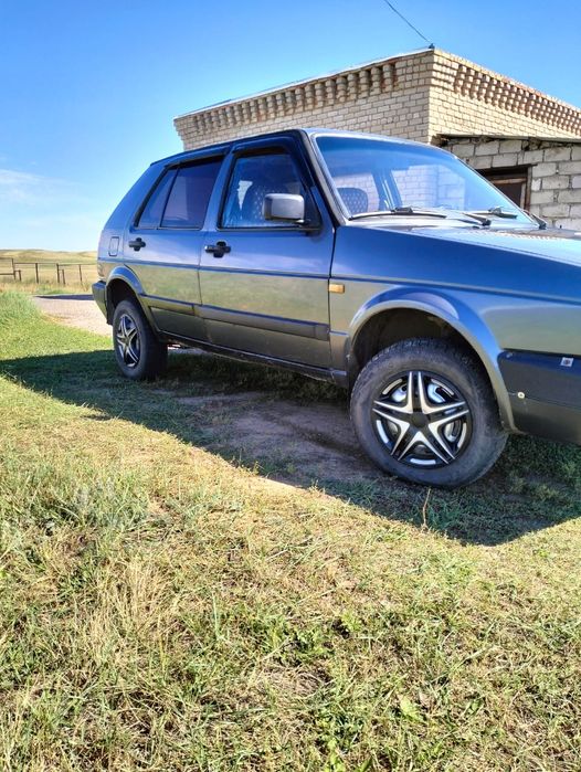 Продам хороший гольф 2