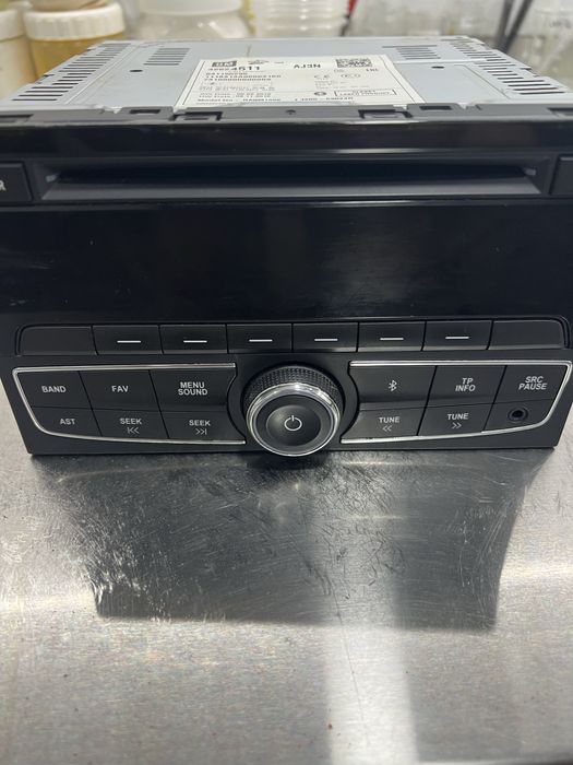 Магнитола с рамкой оригинал