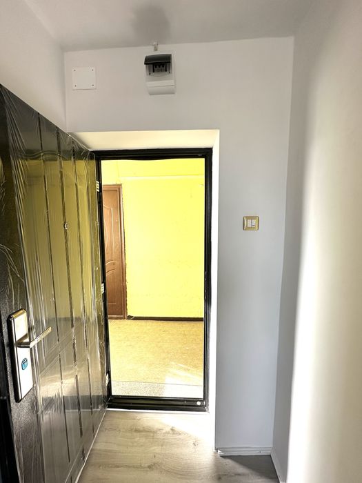 Garsoniera Renovata la Cheie