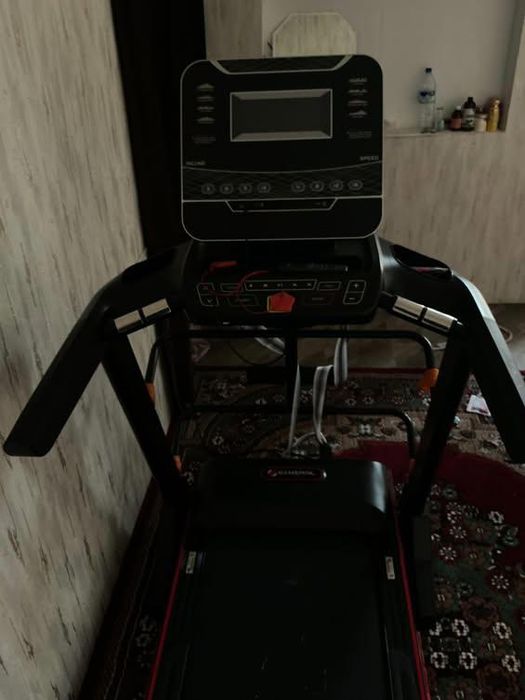 General GF-7050 treadmill sotiladi