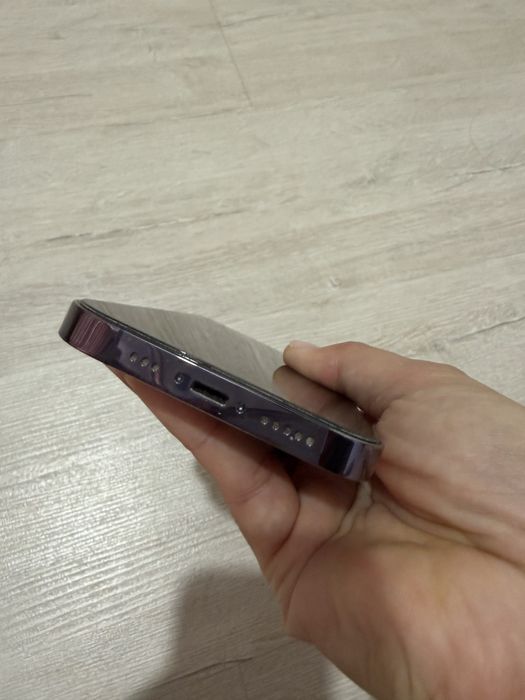 Продается Phone 14 pro