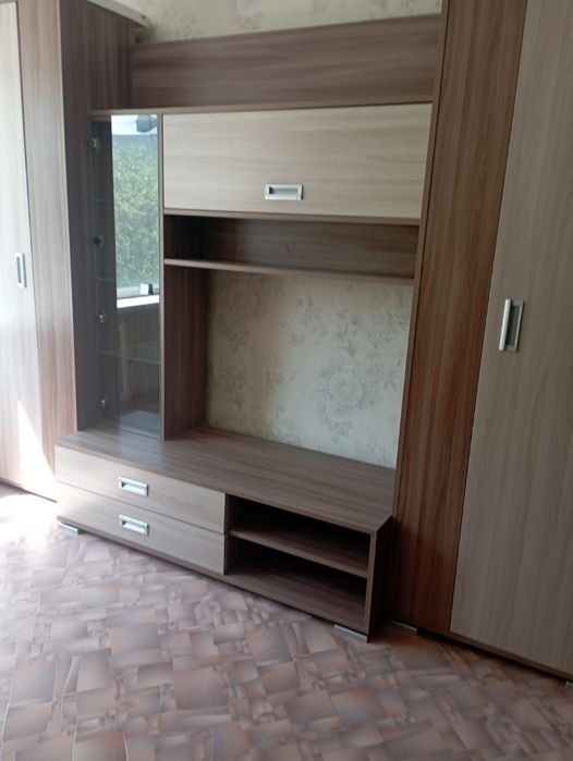 Шкаф стенка в отличном состоянии