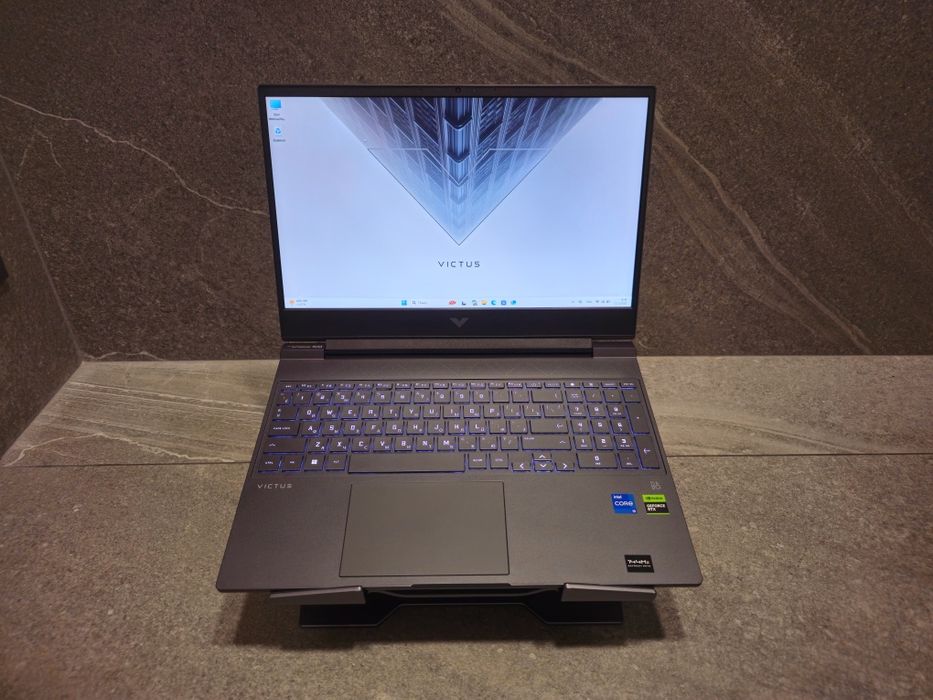 Ноутбук HP Victus