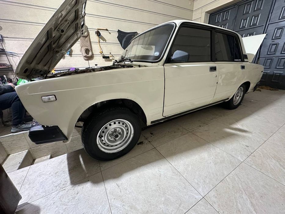 Vaz  2107 sotiladi