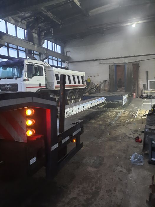 Trailer agabaritic extensibil pe lungime și latime