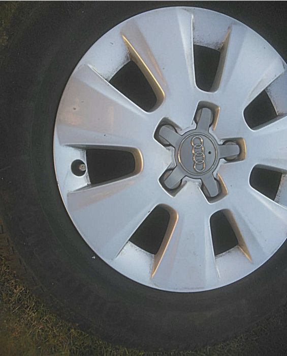 Jante AUDI pe 15-cauciucuri de iarnā