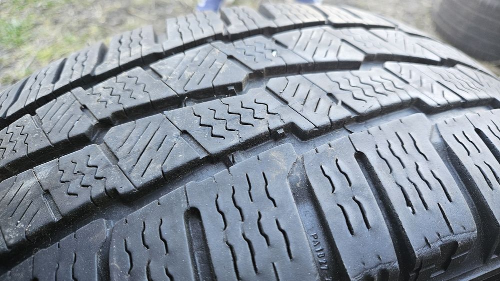 2бр гуми 215 65 16С дот 21 мишелин michelin