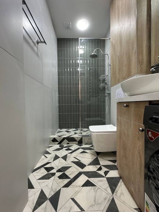 Мирабадский р-н Сдается 2х ком ор-р Российское Посольство Никто Не Жил