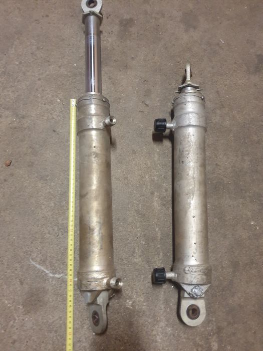 Cilindri de hidraulic