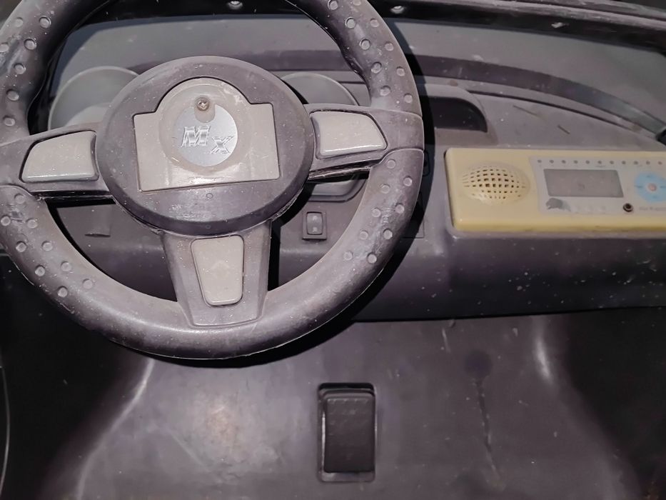 Детская машина на аккумуляторе