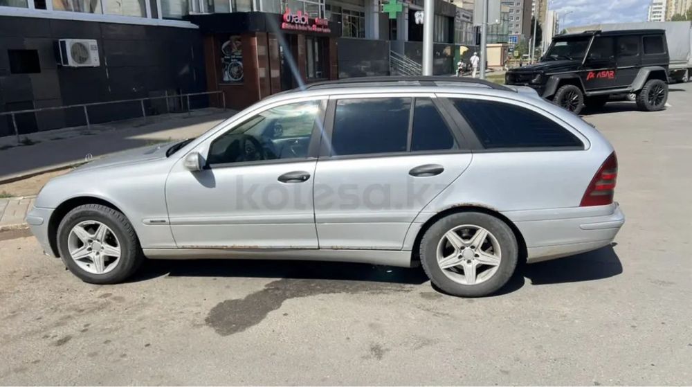 Продам мерседес 220 Benz