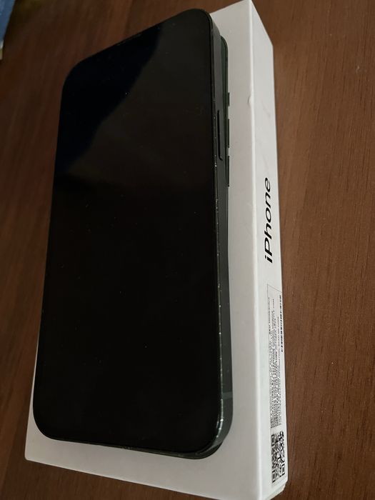 Продам Iphone 13  СРОЧНО!