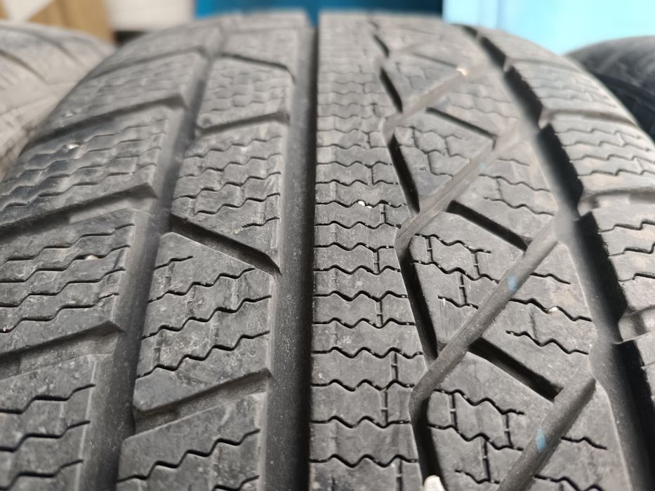 К-л Зимни Гуми 235/55/18