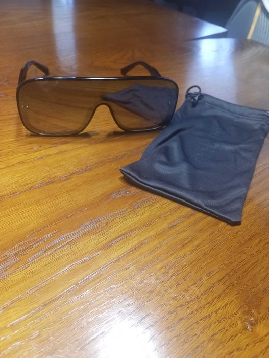 Слънчеви очила с модерен дизайн