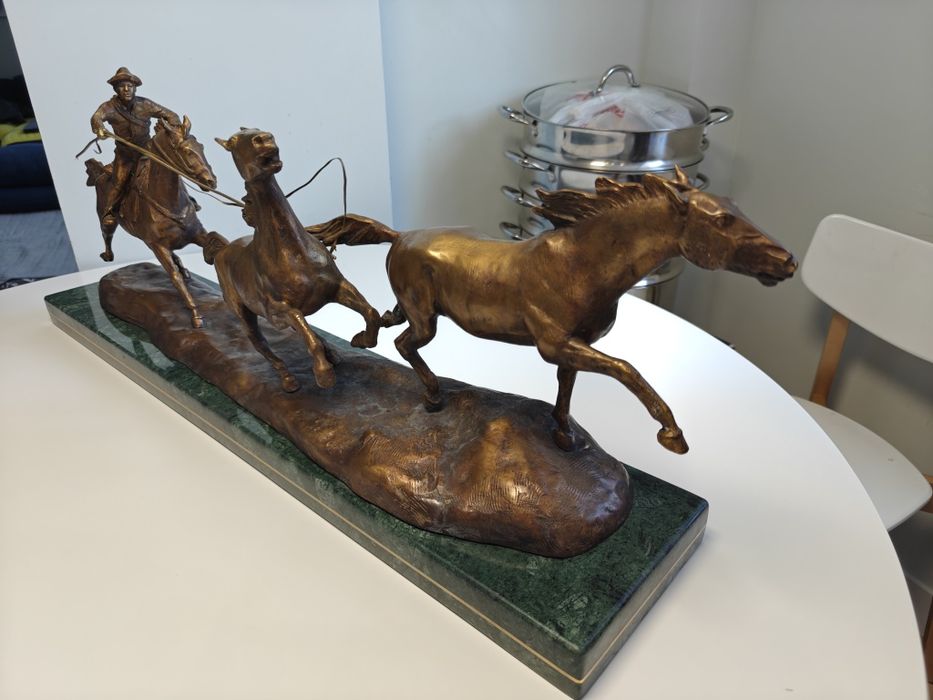 Бронза. Скульптура. Казахи