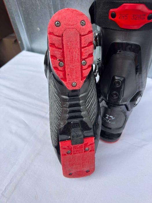 Clapari ski schi Dalbello Sport DS AX marime Eur:43.5 Mondo:28.5