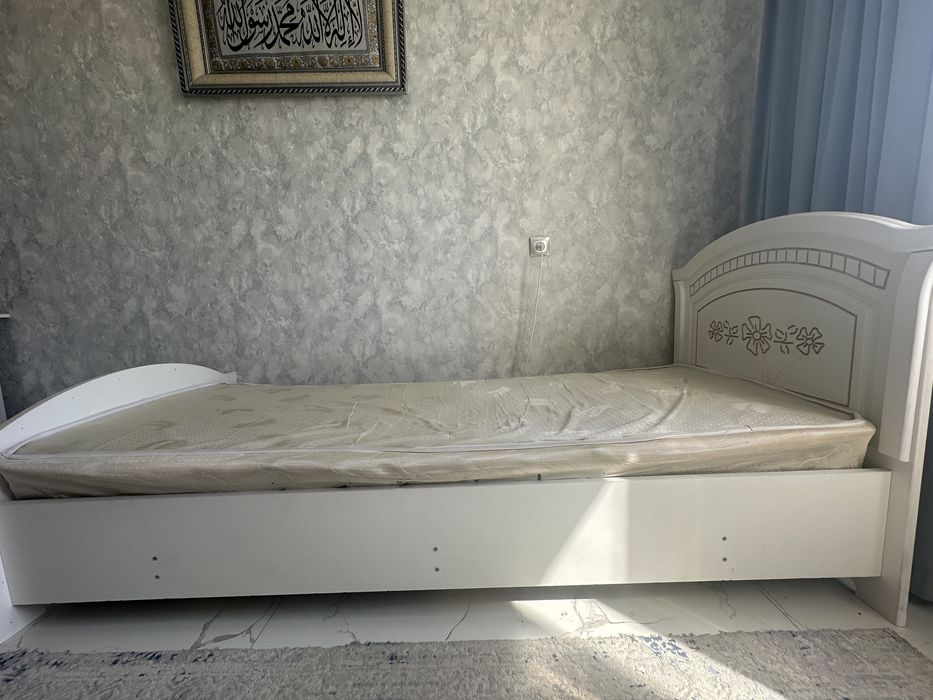 Продам 2 одинаковые кровати
