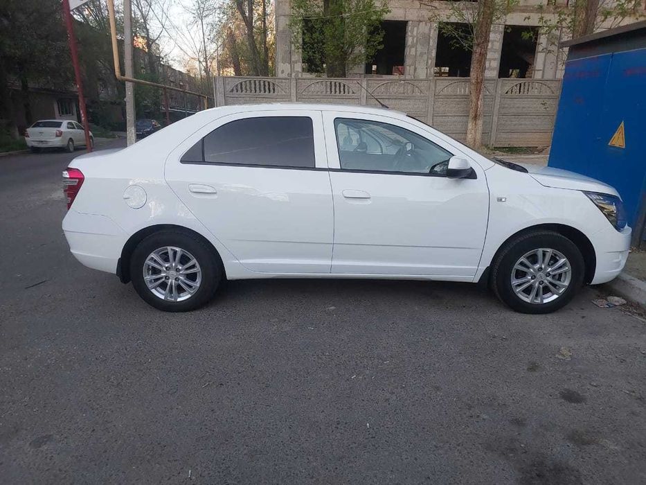 Cobalt AT sotiladi 2024 yil, avtomat 37 400 km. oq, kraska toza(propan